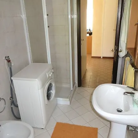 Castagneto Apartment